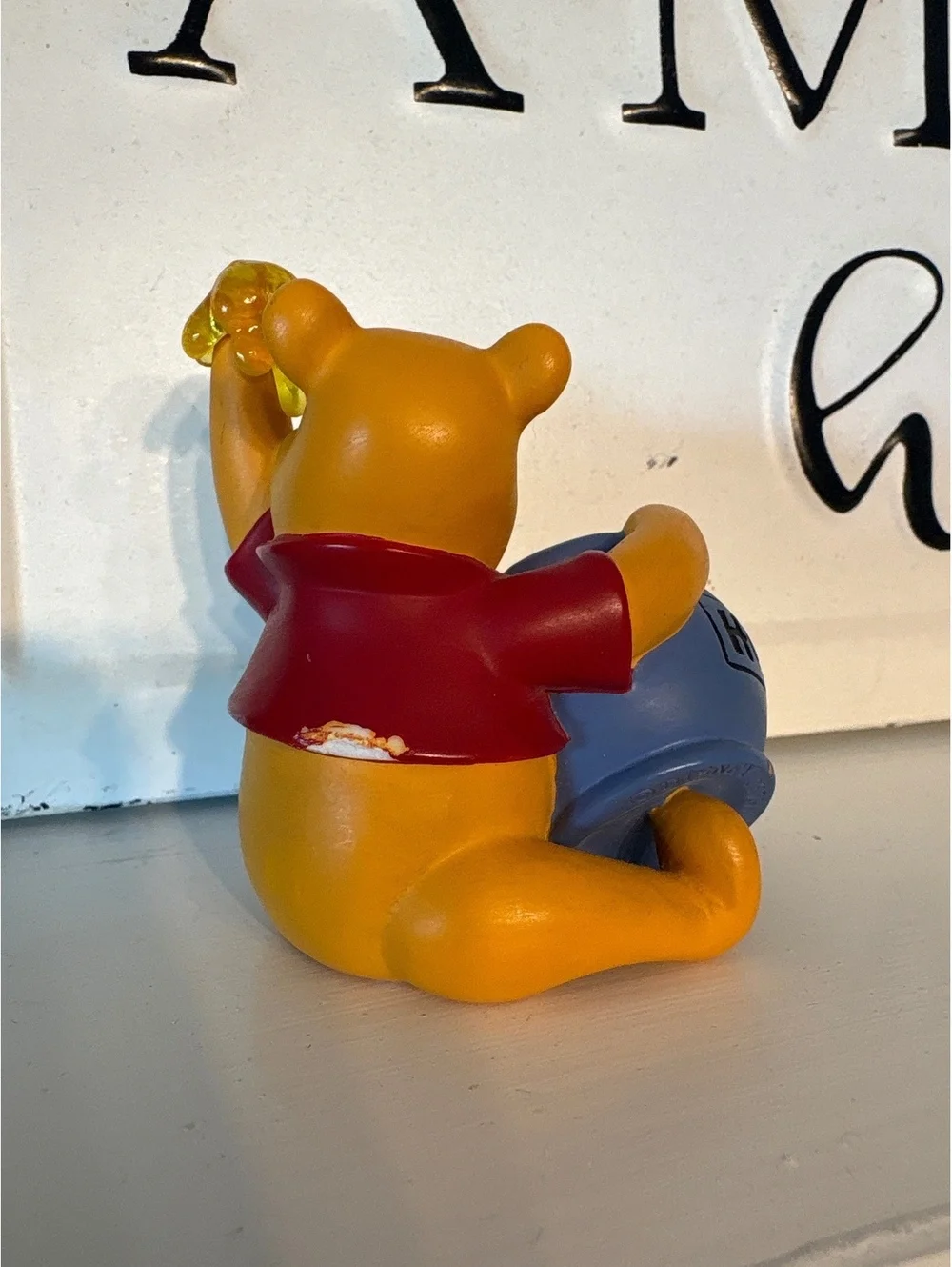 Vintage Winnie the Pooh Figurine Clock with Hunny Pot Disney